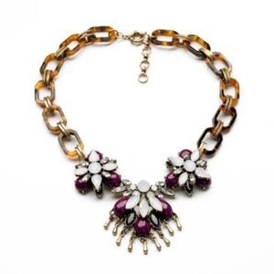 Tortoise Shell Vintage Gold Statements Necklace